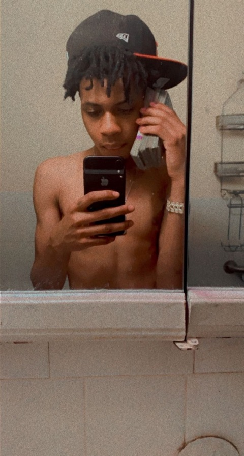 mahdmandigo OnlyFans Leak (13 Photos and 51 Videos) 

 picture 2