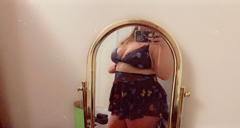 View makaylaayyee (Makayla Ayers) OnlyFans 24 Photos and 3 Videos gallery 

 picture 2