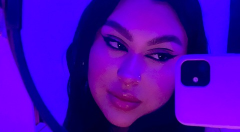 Onlyfans free content malachitemamii 

 picture 2