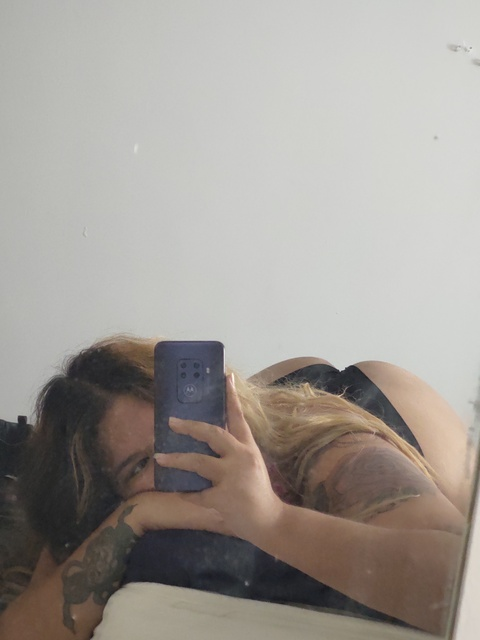 malavalencia OnlyFans Leaked 

 picture 2