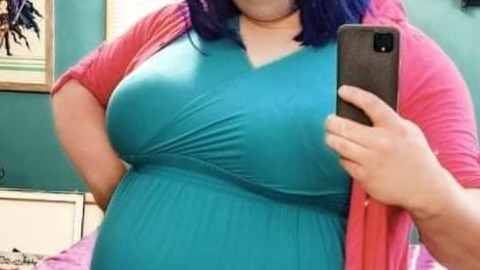 View Chloe (mamachloe) OnlyFans 22 Photos and 3 Videos for free 

 picture 2