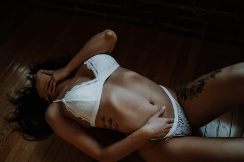 mamachy (Chey) OnlyFans content 

 picture 2
