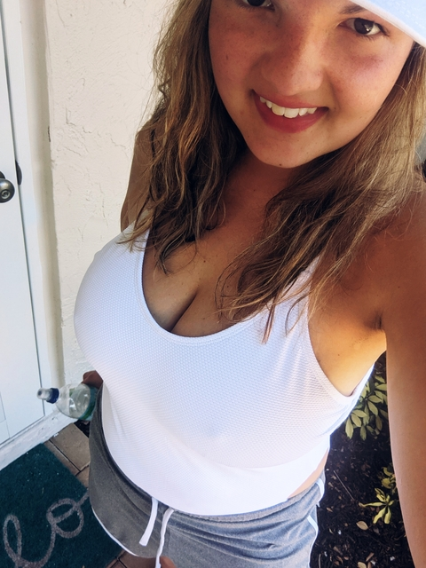 View mamastae9228 (Renee Novela) OnlyFans 11 Photos and 1 Videos for free 

 picture 2