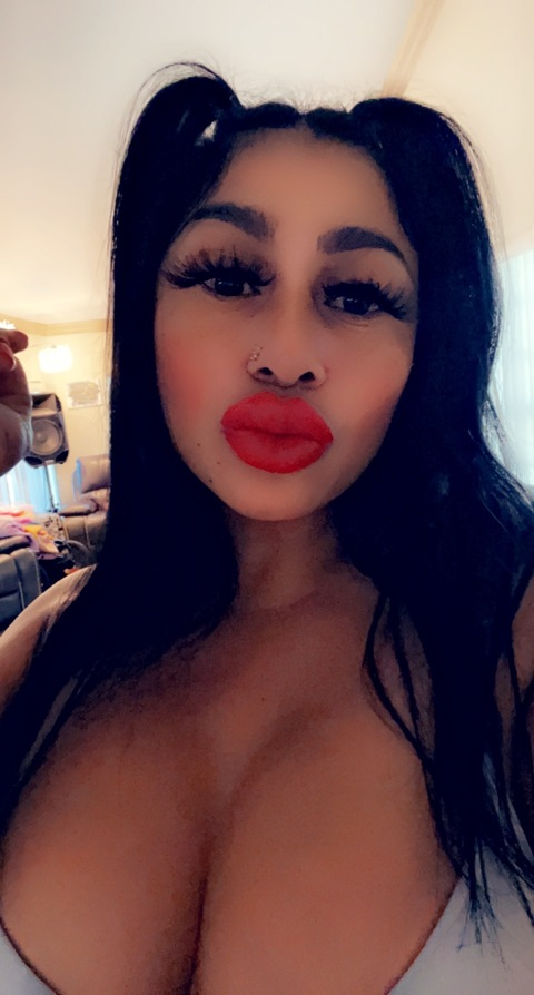 View Kimbella (mamiissoyummy) OnlyFans 4 Photos and 8 Videos leaks 

 picture 2