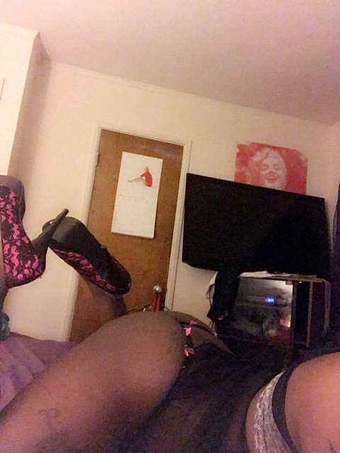 mariahdabarbie OnlyFans Leak 

 picture 2