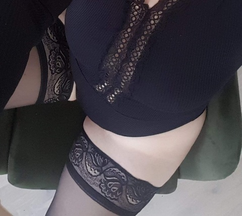 mariamilffo OnlyFans Leak (28 Photos and 42 Videos) 

 picture 2