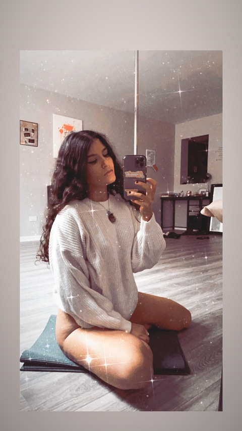 View marinaaa333 (Marina) OnlyFans 146 Photos and 38 Videos gallery 

 picture 2
