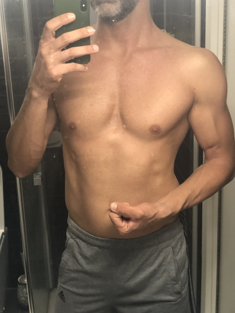 marioreal OnlyFans Leaked (30 Photos and 10 Videos) 

 picture 2