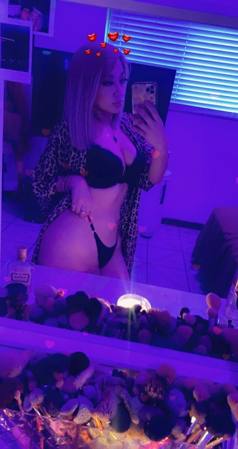 View marithebaddie (Marisol) OnlyFans 3 Photos and 4 Videos leaked 

 picture 2