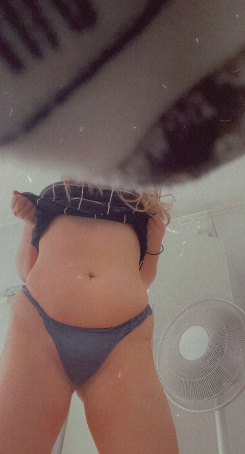 View marrhen OnlyFans content for free 

 picture 2