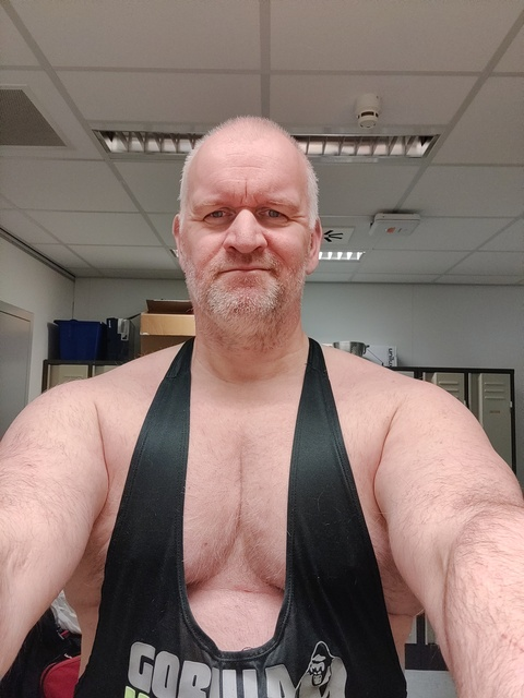 View martindebruin74 (martin de bruin) OnlyFans 13 Photos and 0 Videos leaks 

 picture 2