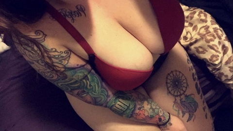 maryinmylungs (Lo Baby😈💜) OnlyFans content 

 picture 2