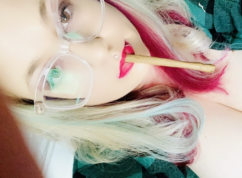 Onlyfans free content maryjaine 

 picture 2