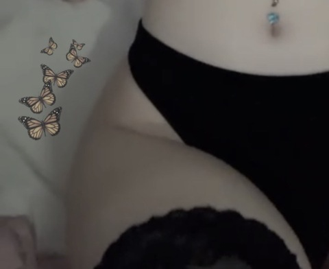 View maryl0uis3 OnlyFans videos and photos for free 

 picture 2