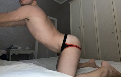 Onlyfans free masterjones_ita_slave 

 picture 2
