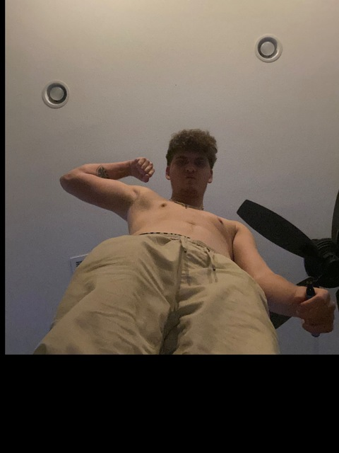 View mastermorty69 (MasterMorty69) OnlyFans 12 Photos and 3 Videos leaks 

 picture 2