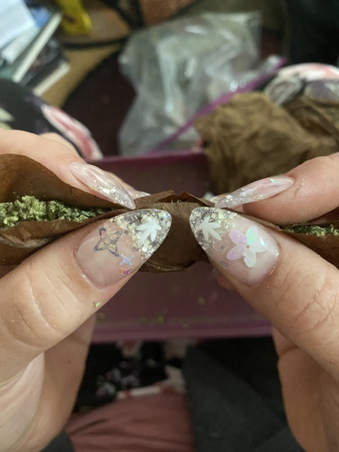matildasmokes OnlyFans Leak 

 picture 2
