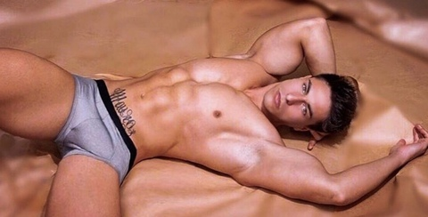 maurocalvet OnlyFans Leaked 

 picture 2