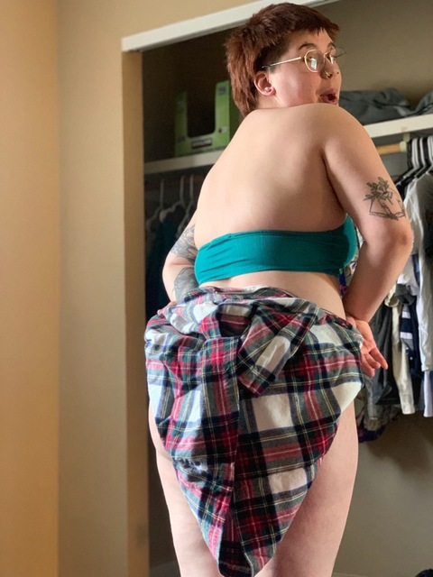 View mauryrayy22 OnlyFans content for free 

 picture 2