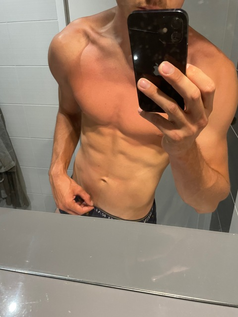 max66000 OnlyFans Leaked Photos and Videos 

 picture 2