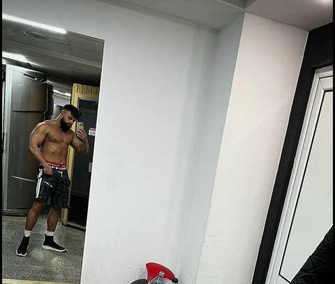 @maxhunter15 leaked Onlyfans videos and photos for free 

 picture 2