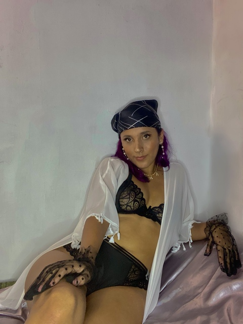 View maybelen OnlyFans content for free 

 picture 2