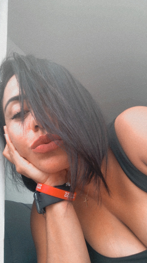 maylena OnlyFans Leaks 

 picture 2