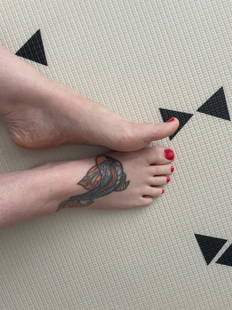 View meganglowshow OnlyFans videos and photos for free 

 picture 2