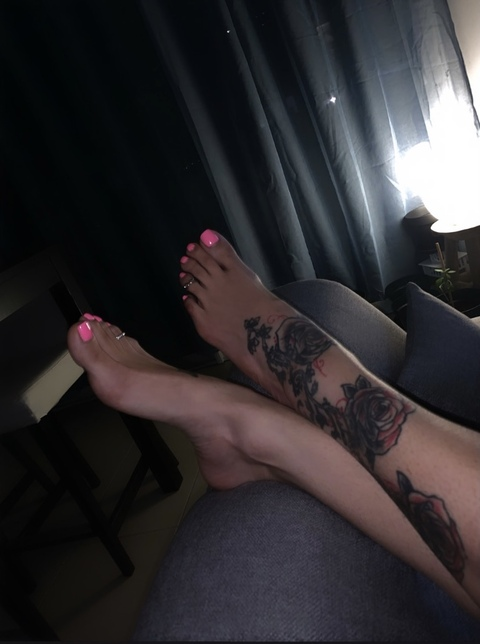 View meifrenchfeet OnlyFans videos and photos for free 

 picture 2