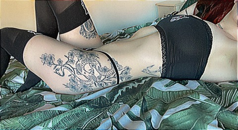View mekolove2001 (XxMekoxX) OnlyFans 33 Photos and 14 Videos for free 

 picture 2