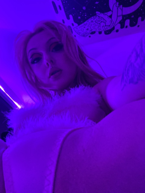 View mela420 (Mela) OnlyFans 38 Photos and 22 Videos gallery 

 picture 2
