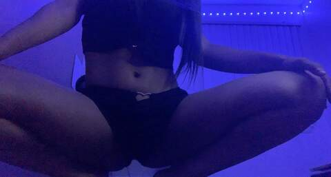 melanin_princess00 OnlyFans Leaks 

 picture 2