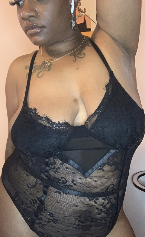 View Squirt 💦 (melaninbunz) OnlyFans 83 Photos and 29 Videos leaks 

 picture 2