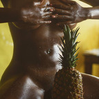 melaninhoneyy (HoneyyGyal) OnlyFans content 

 picture 1