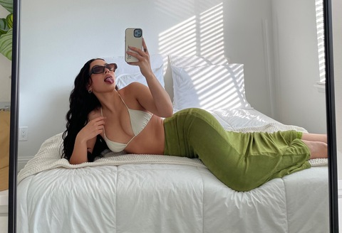 View Melissa Estrella (meli_estrella) OnlyFans 13 Photos and 0 Videos leaks 

 picture 2