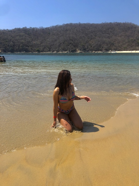 melissacb33 OnlyFans Leaked Photos and Videos 

 picture 2