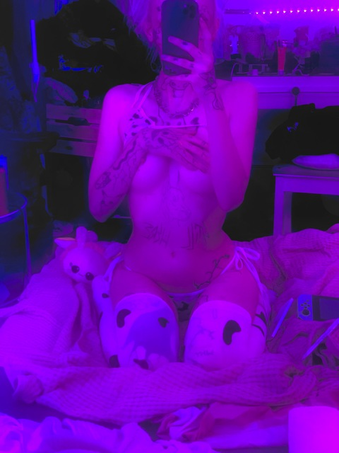 mellanoia OnlyFans Leaked Photos and Videos 

 picture 2