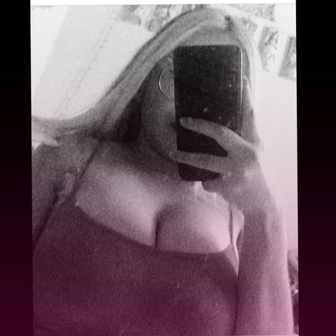mendozaaana OnlyFans Leak (12 Photos and 0 Videos) 

 picture 2