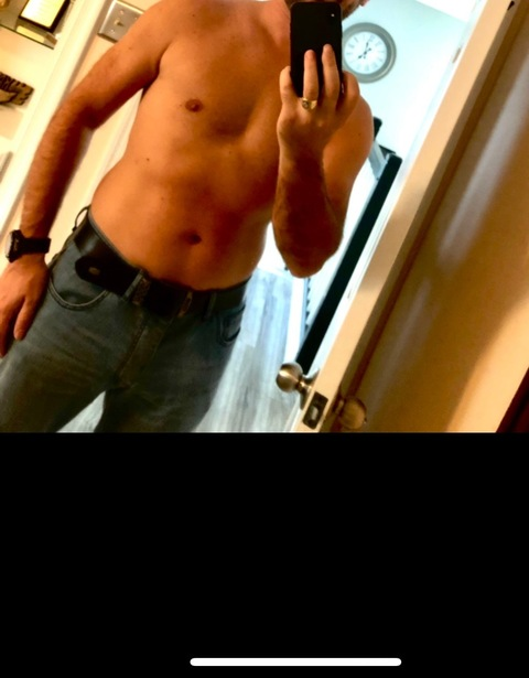 Onlyfans leak merclover87 

 picture 2