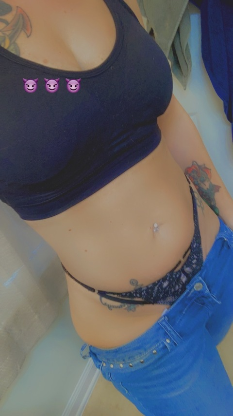 @mermaidmayhem20 leak Onlyfans photos for free 

 picture 2