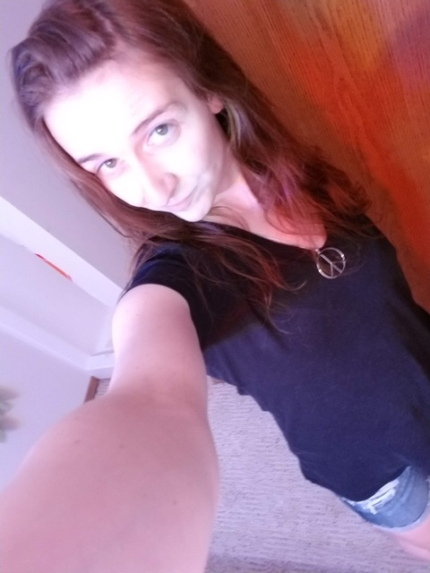 View merrysarah OnlyFans videos and photos for free 

 picture 2