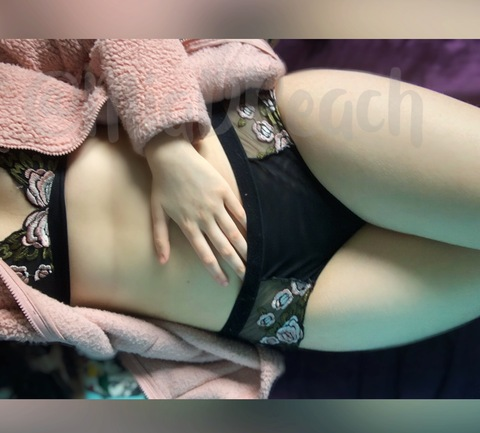 miadpeaches OnlyFans Leak 

 picture 2