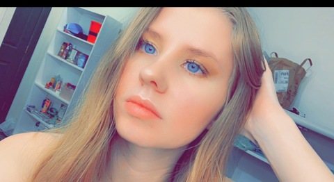 View miagirl19 (Mia) OnlyFans 0 Photos and 1 Videos for free 

 picture 2