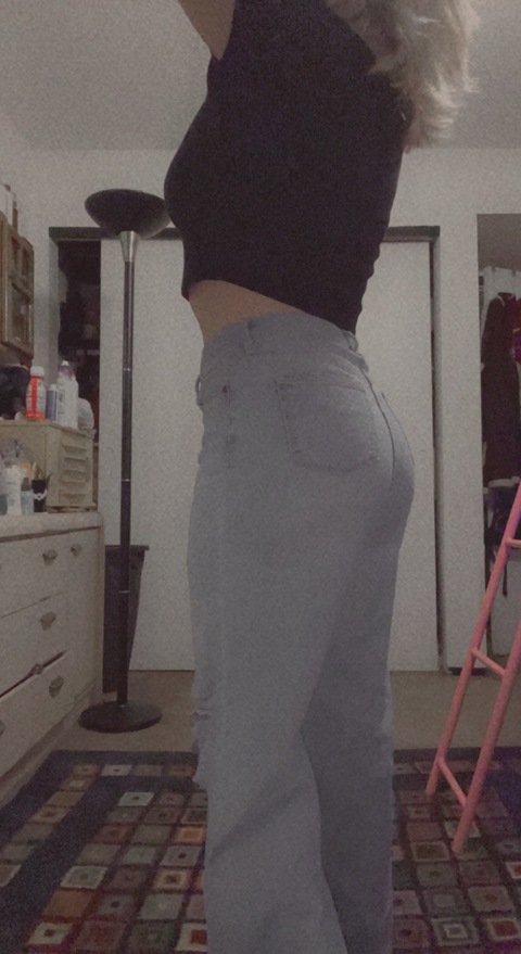 miapeaches98 OnlyFans Leak (0 Photos and 0 Videos) 

 picture 2