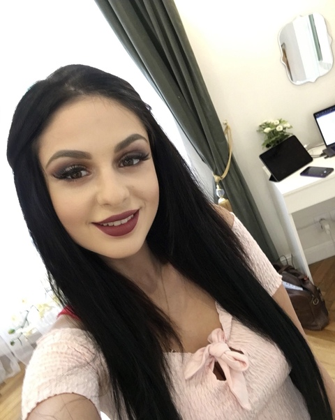 View miatrejsiofficial OnlyFans content for free 

 picture 2