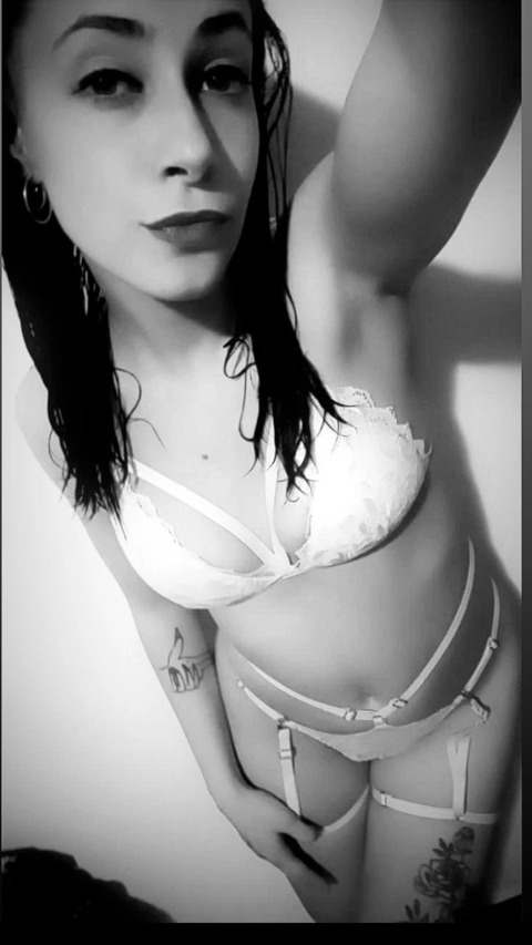 micaela1204 OnlyFans Leak 

 picture 2