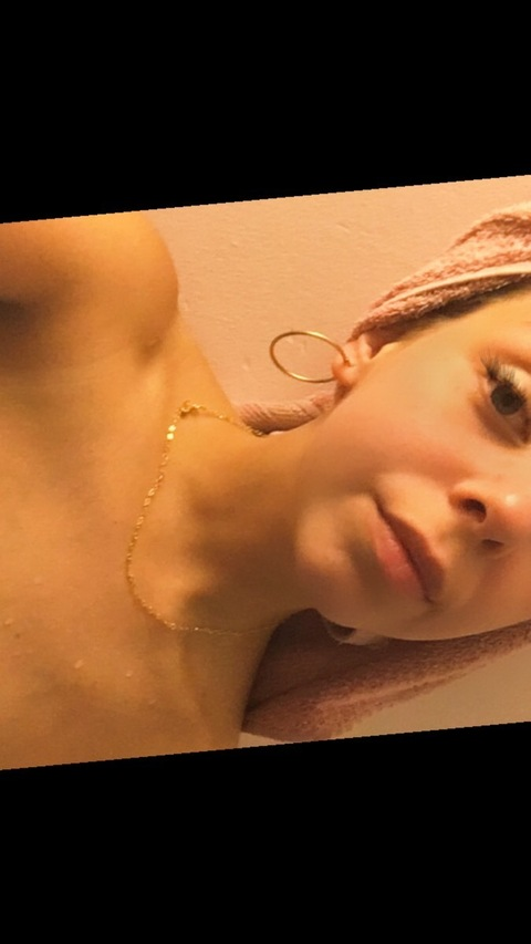View michelle.sophia OnlyFans content for free 

 picture 2