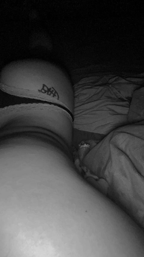 michellealfarop OnlyFans Leaks (6 Photos and 1 Videos) 

 picture 2