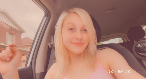 Free access to michellemarieee Leaked OnlyFans 

 picture 2