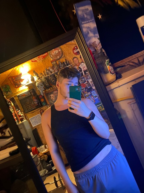 @mickeyybb leak Onlyfans gallery for free 

 picture 2